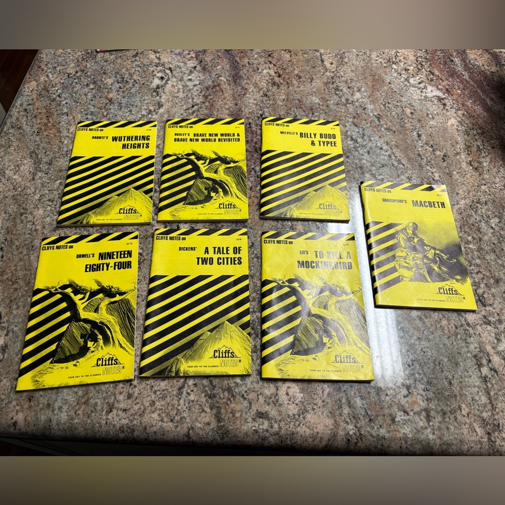 Cliffs Notes Literature Guides: Shakespeare, Dickens, Lee, Orswell, etc.